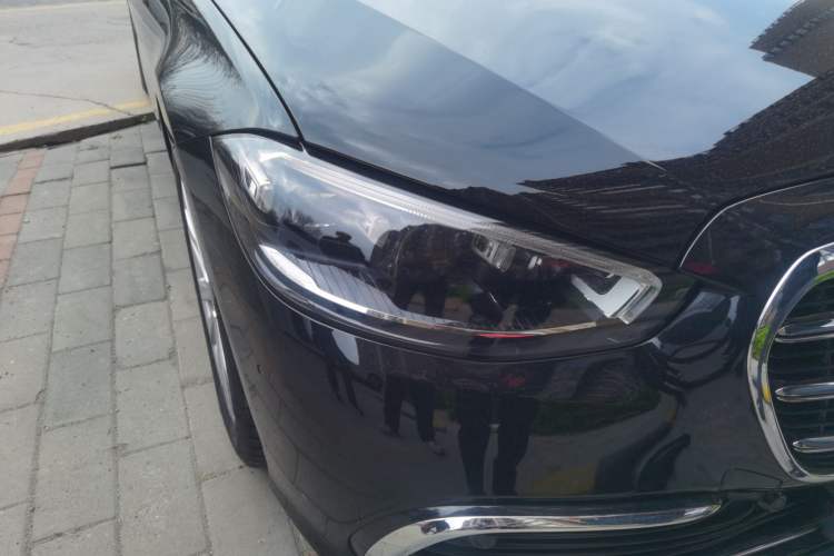 Used Mercedes-Benz S-Class 2024 S 400 L Business Model Right Front Headlight