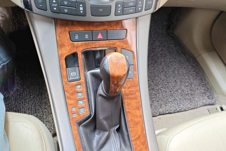 Used Buick LaCrosse 2012 2.4L SIDI Elegant Edition Gear Lever