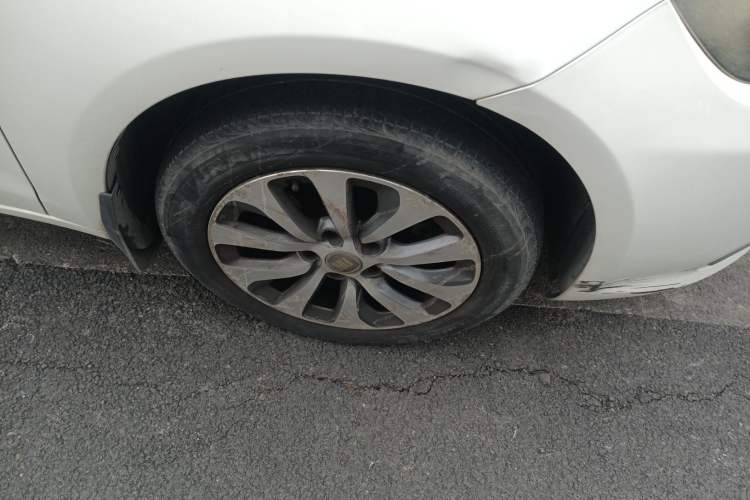 Used Fiat Viaggio 2012 1.4T Automatic Enjoyment Edition Right Front Wheel Hub