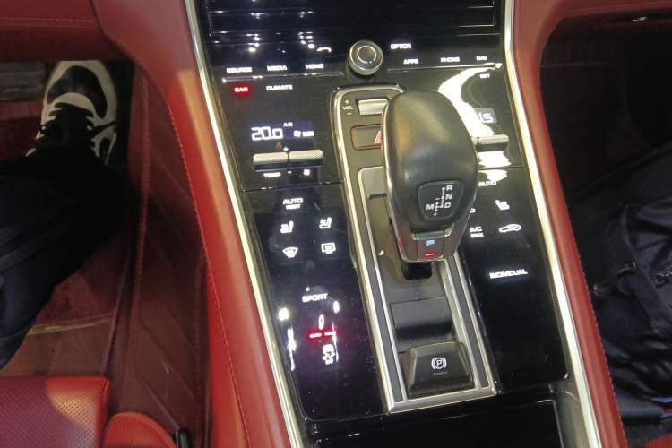 Used Porsche Panamera 2019 Panamera 2.9T Gear Lever