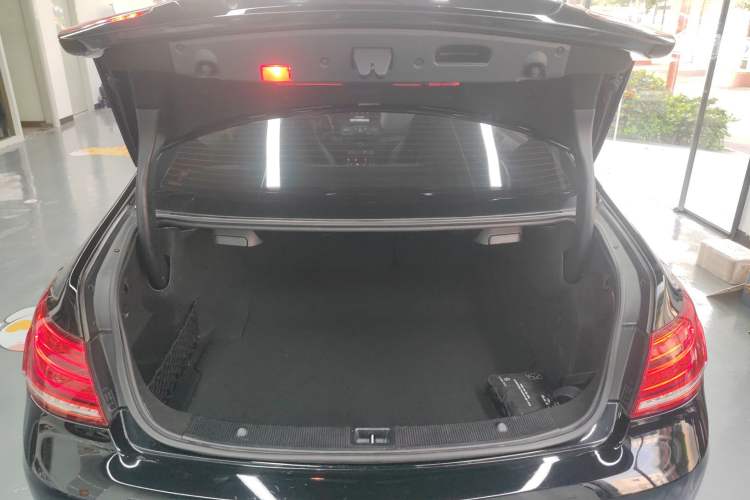 Used Mercedes-Benz E-Class 2014 E 200 Coupe
