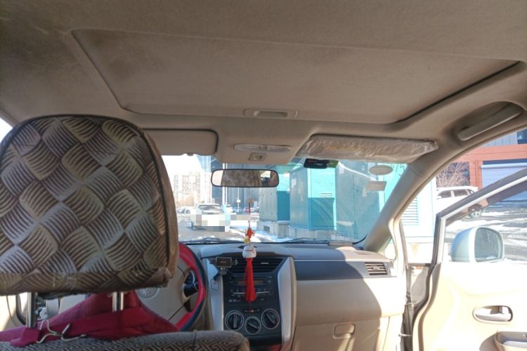 Used Venucia D50 2012 1.6L Manual Luxury Edition