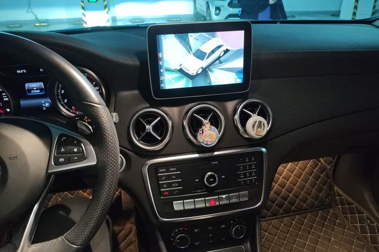 Used Mercedes-Benz GLA 2019 GLA 200 Fashion Model Audio And AC Panel