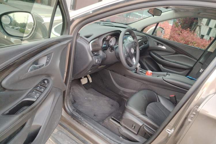 Used Buick Envision 2018 20T Two-Wheel-Drive Leading Model
