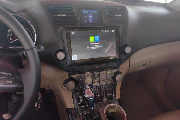 Used Toyota Highlander 2009 2.7L Two-Wheel Drive 7-Seater Luxury Edition Audio And AC Panel