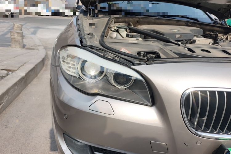 Used BMW 5 Series 2013 525Li Leading Model
