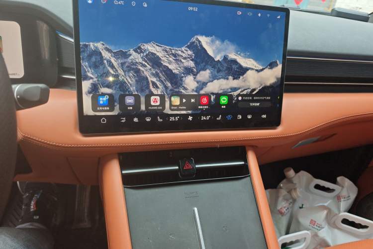 Used Hima AITO M7 2024 1.5T Intelligent Driving 4WD Ultra Version 6 Seats
