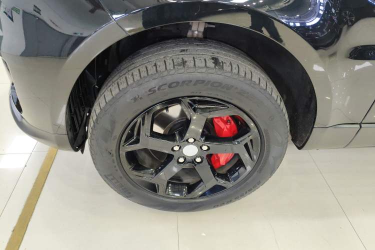 Used Land Rover Range Sport 2021 3.0 L6 SE Left Front Wheel Hub