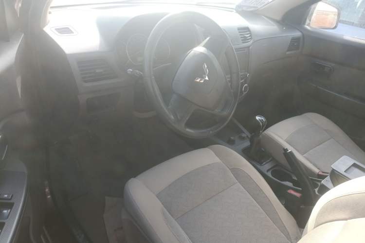 Used Wuling Hongguang 2019 1.5L S Comfort Edition China VI LAR