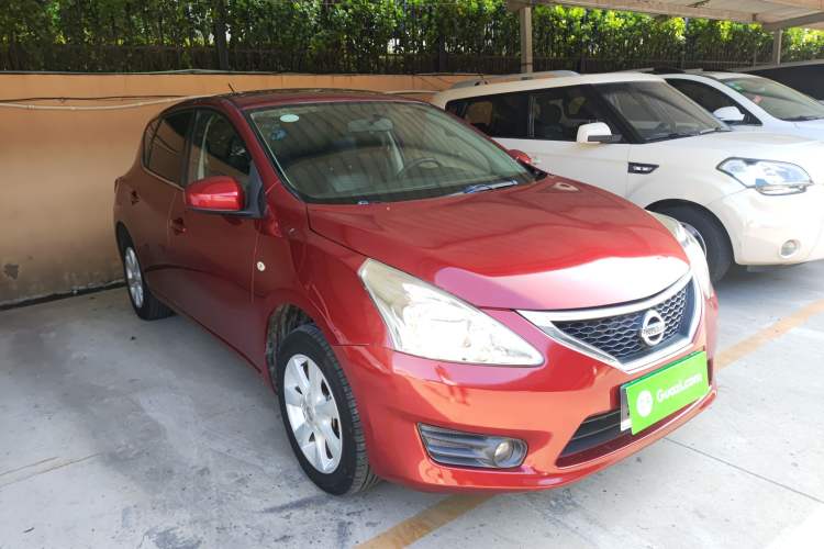 Used Nissan Tiida 2011 1.6L Manual Comfort Edition