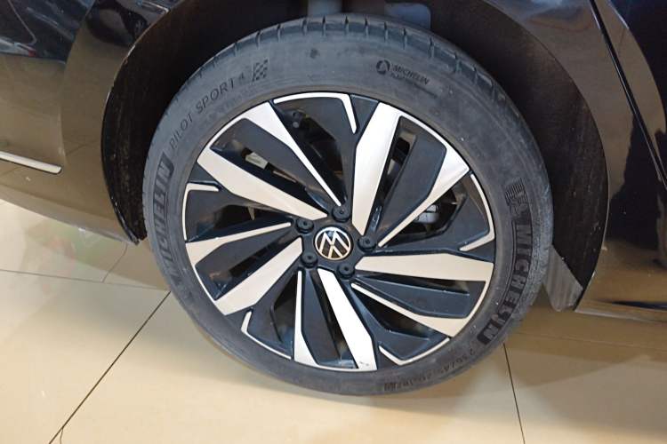 Used Volkswagen Passat 2024 330TSI Elite Edition