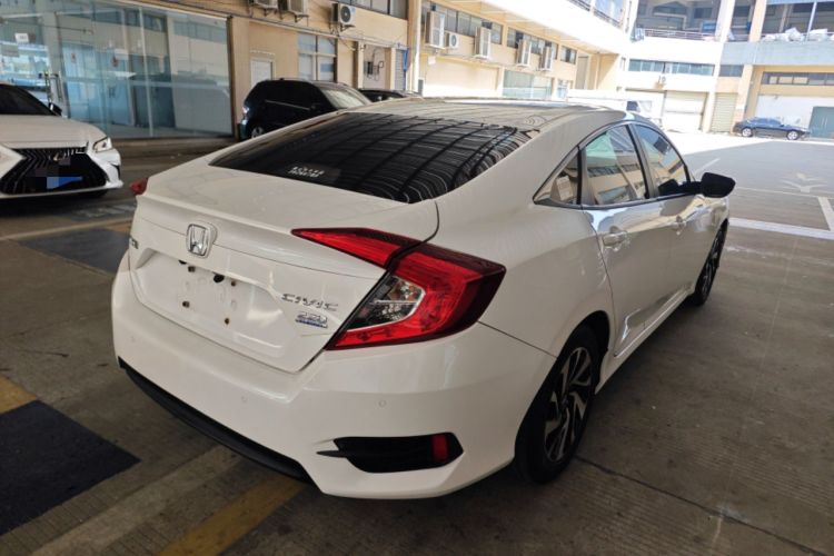 Used Honda Civic 2016 220TURBO CVT Luxury Edition Rear Right 45 Deg