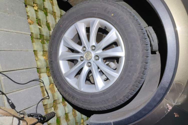 Used Buick Envision 2017 28T Four-Wheel Drive Elite Model
