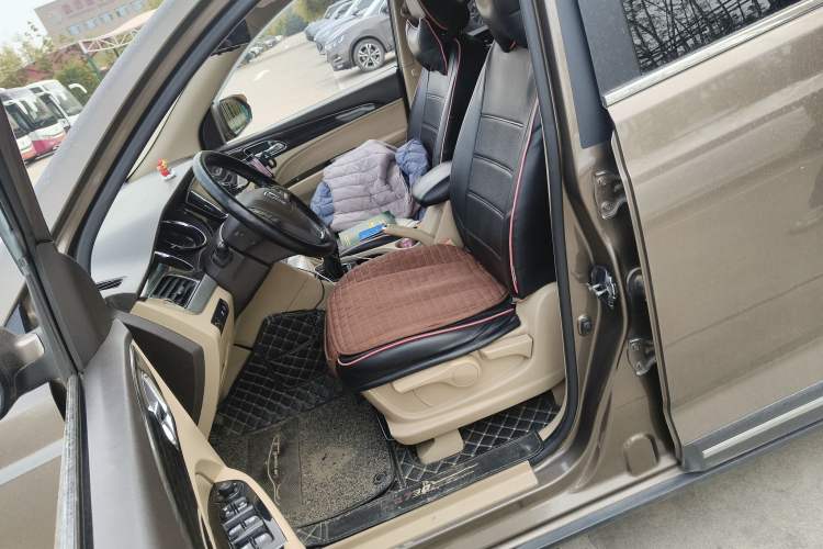 Used Baojun 730 2016 1.5L Manual Luxury Edition 7 Seats Left Front Seat