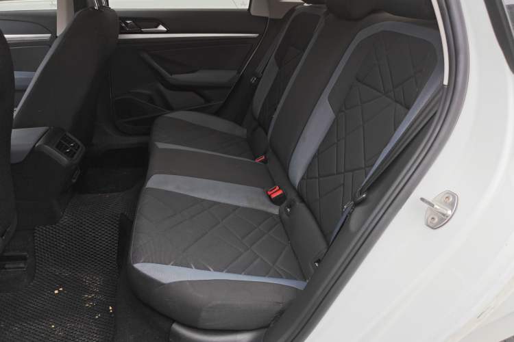 Used Volkswagen Lavida 2023 Revised 1.5L Automatic DeYi Edition Left Rear Seat