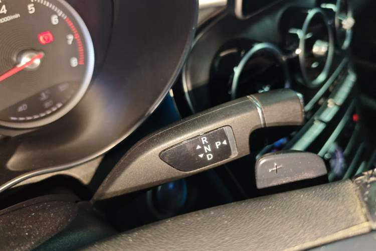 Used Mercedes-Benz C-Class 2018 C 200 L Sport Edition Gear Lever