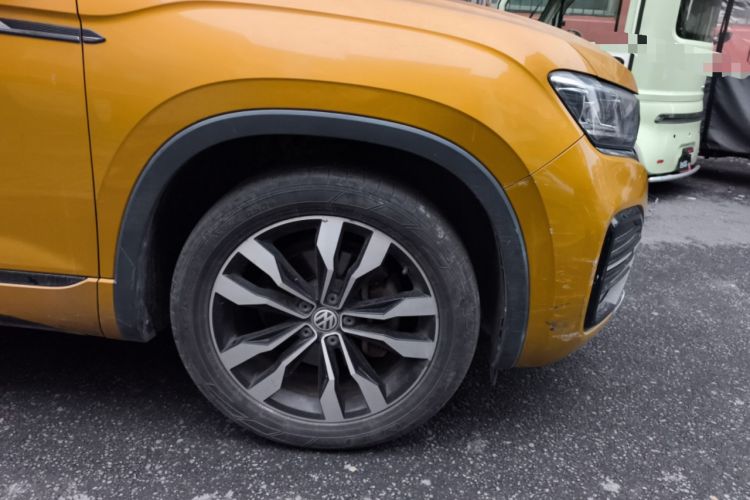 Used Volkswagen Tayron 2019 380TSI All-Wheel Drive R-Line China V-standard Right Front Wheel Hub