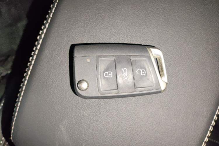 Used Volkswagen Magotan 2025 Zhongxiang Version 280TSI DSG Comfort Edition