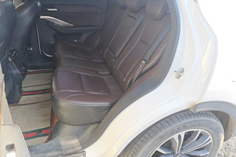 Used Wey VV6 2021 2.0T Two-Wheel Drive Smart Plus
