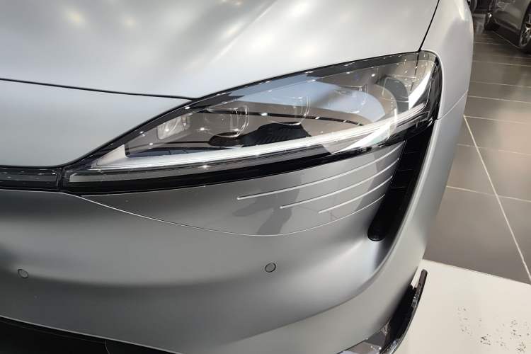 Used Hima Luxeed S7 2024 Max RS Four-Wheel-Drive Performance Edition
