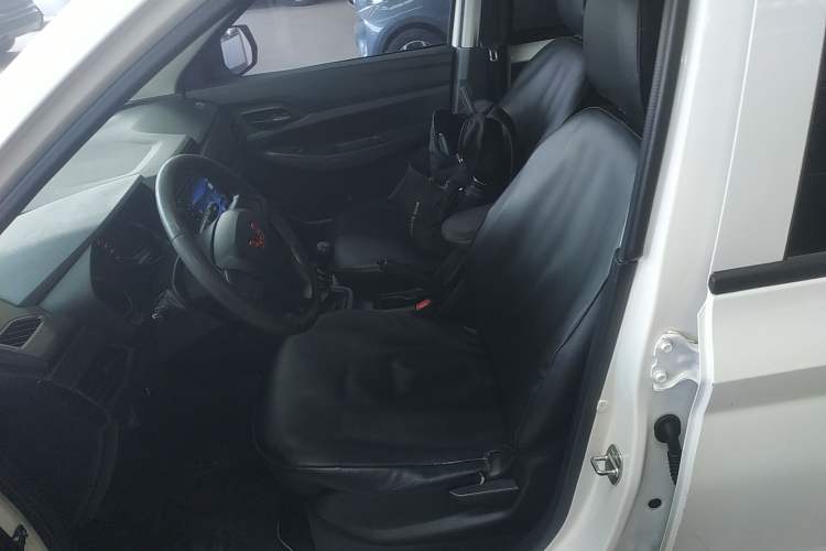 Used Wuling Hongguang 2021 1.5L Revised S Base Version with Electric Power Steering LAR