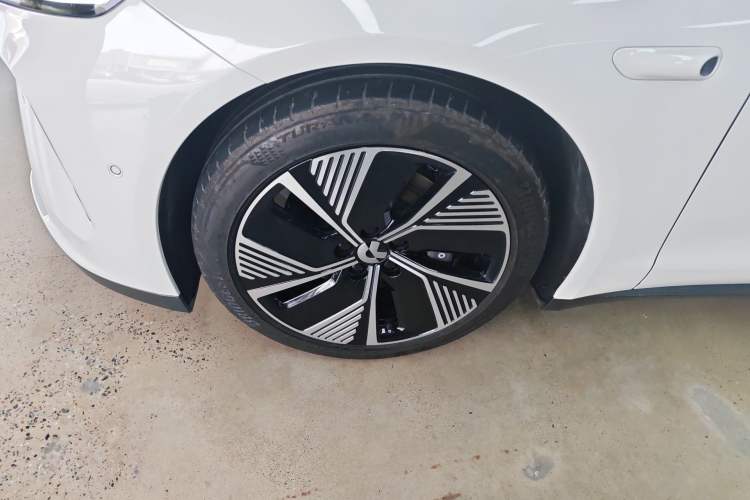 Used Nio ET7 2024 75 kWh Executive Edition
