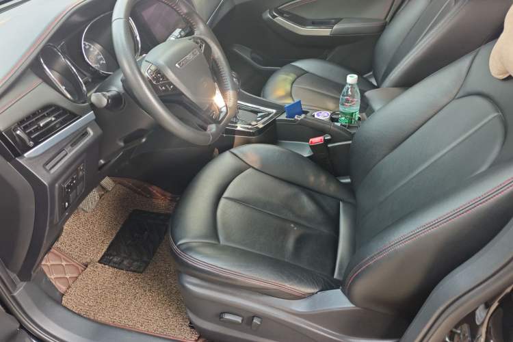 Used Venucia T70 2018 2.0L CVT Smart Enjoyment Version Left Front Seat