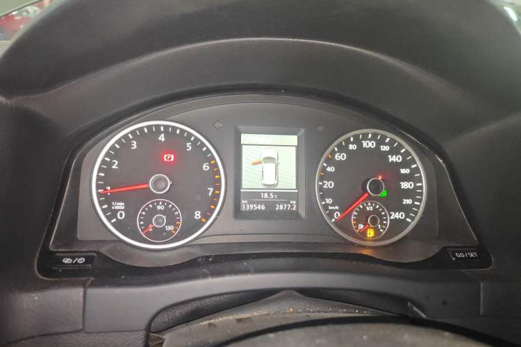 Used Volkswagen Tiguan 2013 1.8TSI Automatic Two-Wheel Drive Luxury Model Instrument Cluster