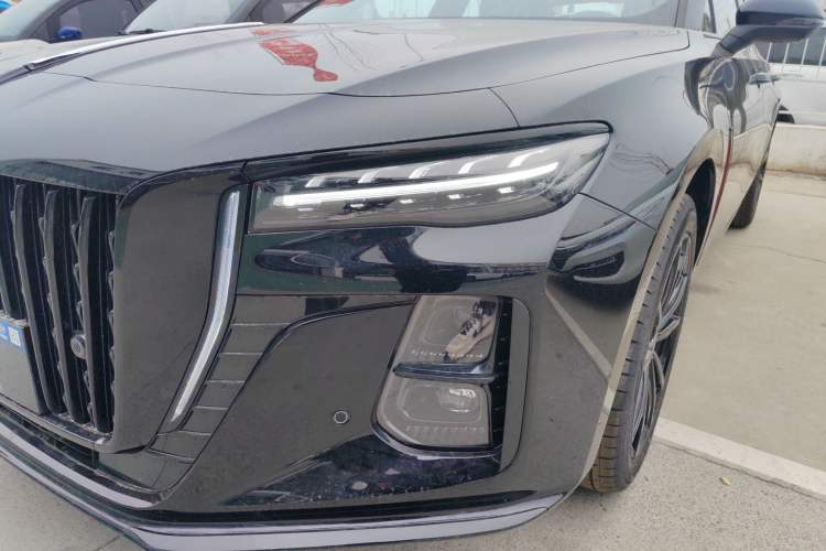 Used Hongqi H5 2025 Model 1.5T DCT Xuan Ying 2 Million Units Commemorative Edition