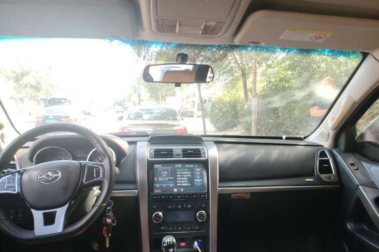 Used Huanghai N3 2018 2.5T Manual 4x4 Prestige Edition JE4D25Q5A