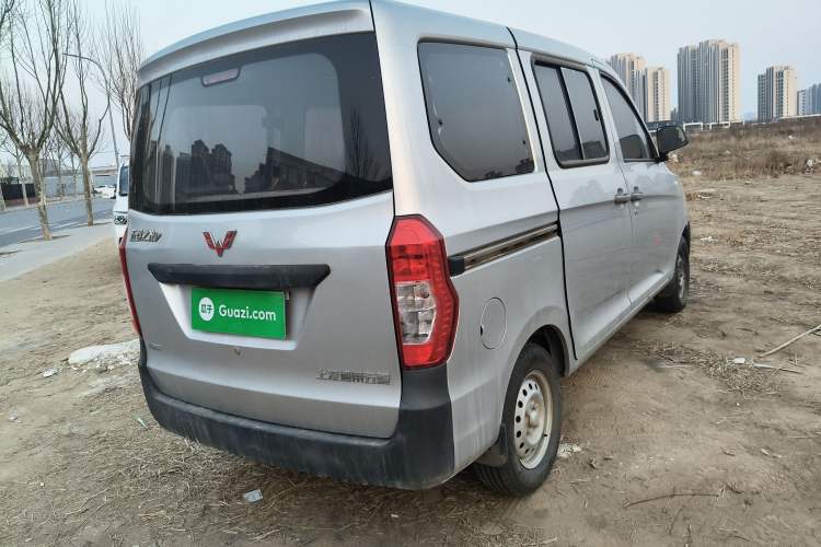 Used Wuling Zhiguang V 2017 1.2L Base Version LMH