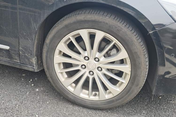 Used Buick LaCrosse 2018 28T Elite Edition