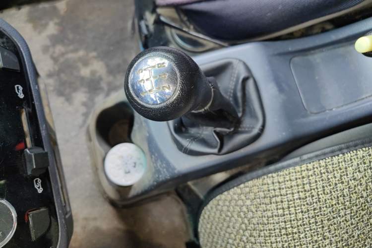 Used Jinbei Hiace X30 2020 1.5L Van Super-Enjoyment Model China VI Standard SWC15M