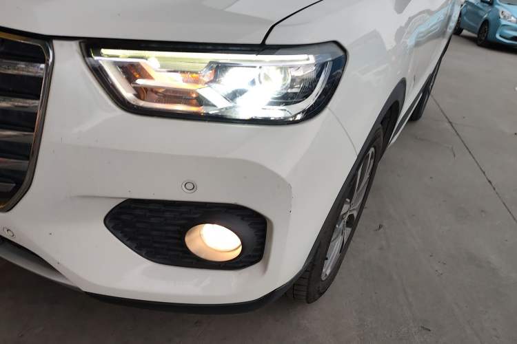 Used Haval H2s 2017 Red-Label 1.5T Dual-Clutch Luxury Model