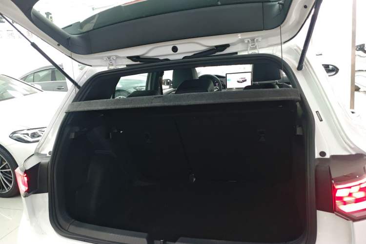 Used Volkswagen Golf 2025 300TSI R-Line