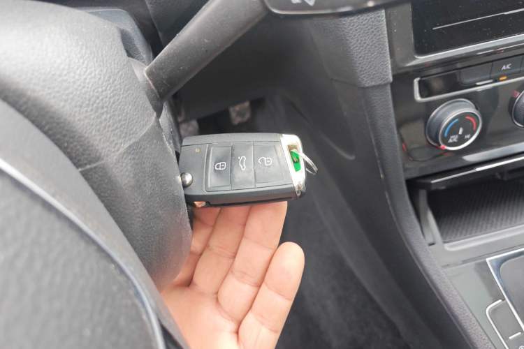 Used Volkswagen Golf 2020 200TSI DSG Comfortable and Ambitious Edition