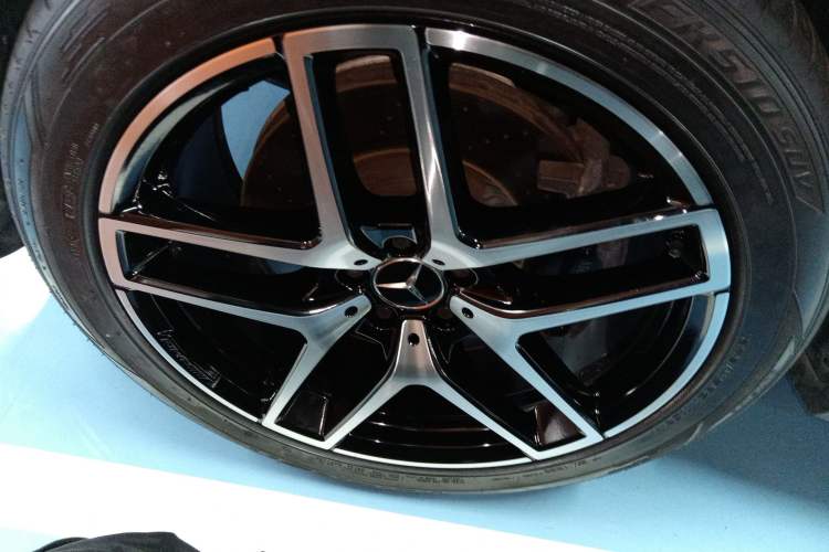 Used Mercedes-Benz GLE Coupe AMG 2017 AMG GLE 43 4MATIC Coupe SUV Exterior 4