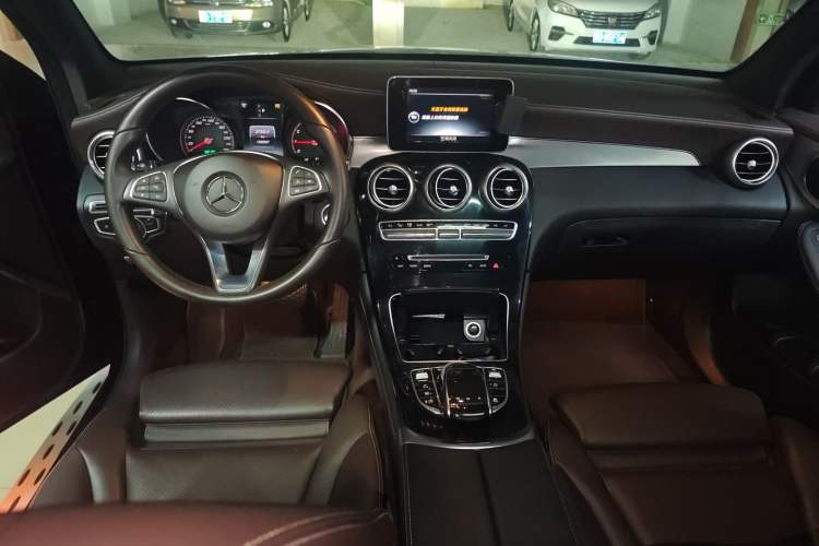 Used Mercedes-Benz GLC 2017 GLC 200 4MATIC Center Console