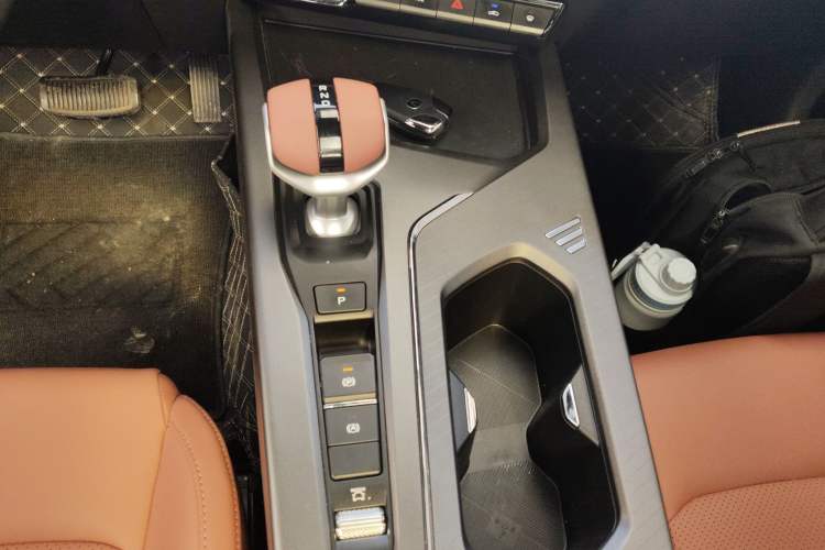 Used CHANGAN X5 PLUS 2026 Model, Second Generation, 1.5T Transcendence PRO
