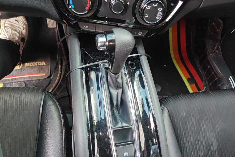 Used Honda Vezel 2022 1.5L CVT Phantom Night Pioneer Edition
