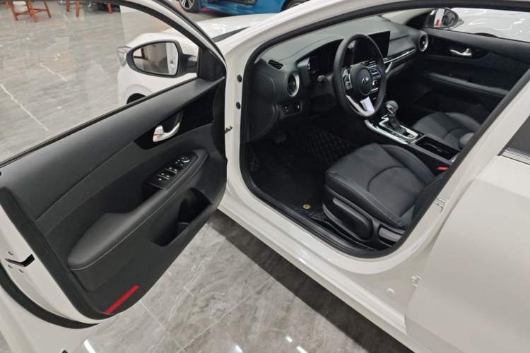 Used Kia K3 2021 1.5L CVT Fashion Edition Driver Seat