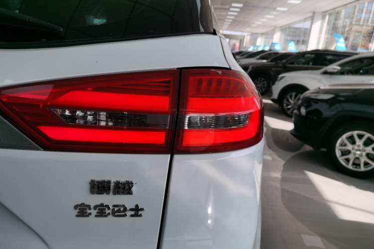 Used Geely Auto Emgrand X7 Sport 2016 1.8TD Automatic Smart Connectivity Version