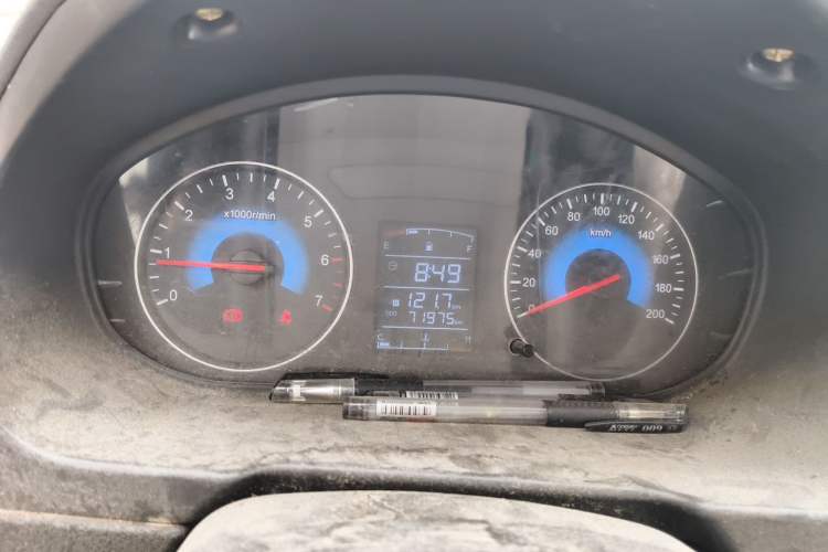 Used Dongfeng Fengon 330 2014 1.5L Manual Utility Version DK15 Instrument Cluster