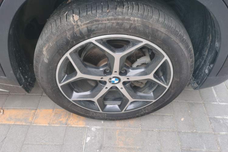 Used BMW X1 2016 sDrive18Li Luxury Model Right Front Wheel Hub