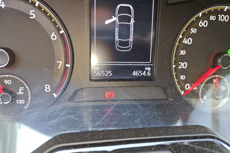 Used Volkswagen Bora 2019 1.5L Automatic Fashion Model Odometer Close Up