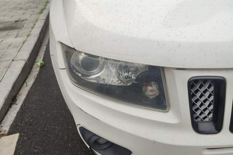 Used Jeep Compass 2014 2.4L Four-Wheel Drive Serpentine Collection Edition Right Front Headlight