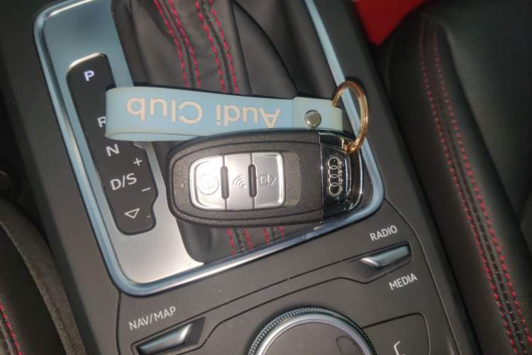 Used Audi Q2L 2022 35 TFSI Progressive Dynamic Edition