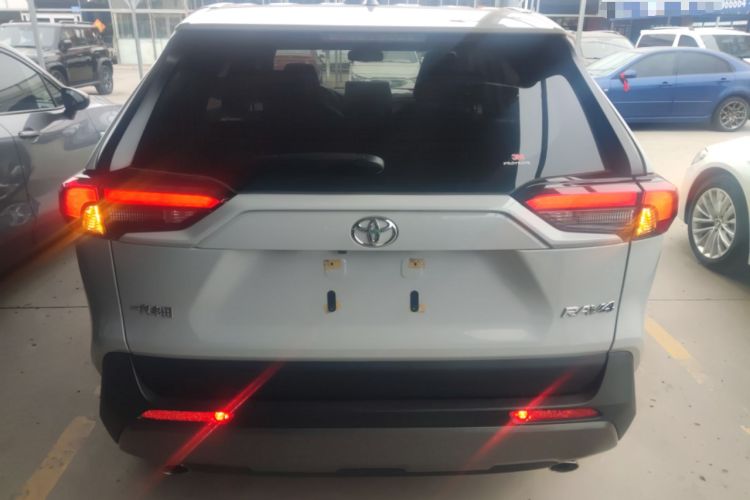 Used Toyota RAV4 2020 2.0L CVT Two-Wheel Drive Fashion PLUS Edition