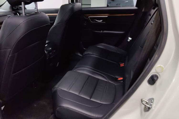 Used Honda CR-V 2021 240TURBO CVT 2WD Fashion Edition
