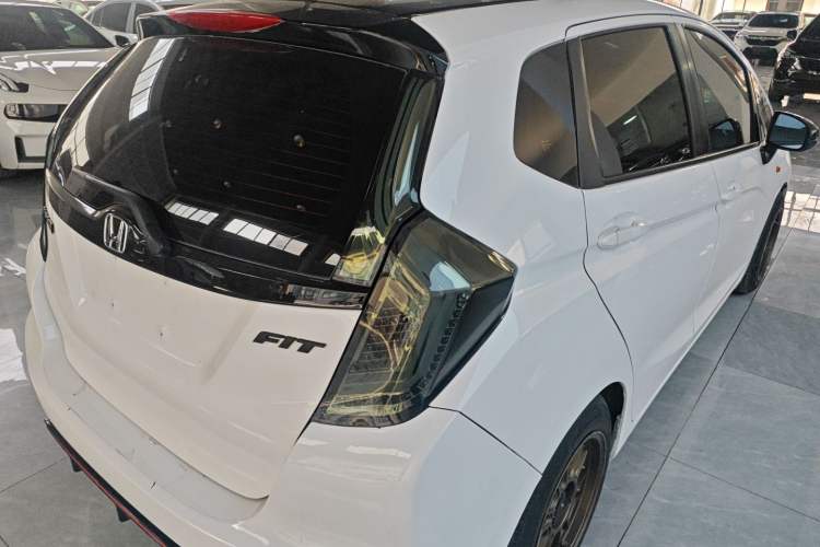 Used Honda Fit 2018 1.5L Manual Comfort Version
